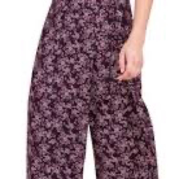JACK BY BB Dakota Deep Blue Jumpsuit Floral Romper , Size 4 NWT - Picture 5 of 7